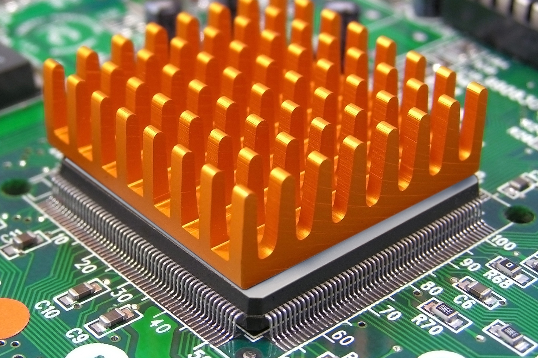 Reinforced Nylon Mesh Inner Layer; LowTac Surface